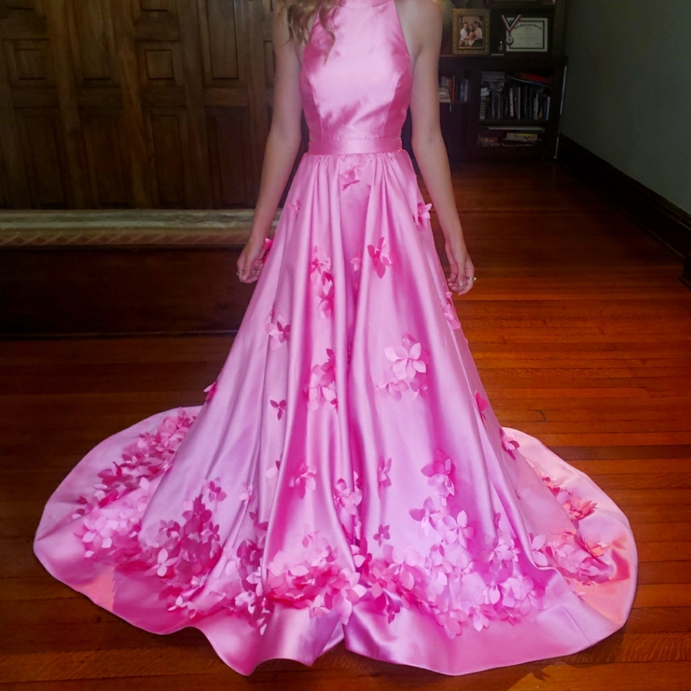 Sherri hill